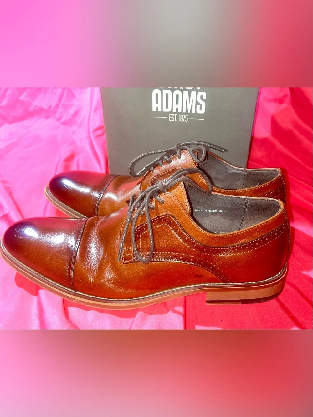 Stacy Adam’s Men’s 8 M Two-Tone Brown Cap-Toe Derby Dickinson  Shoes in cognac